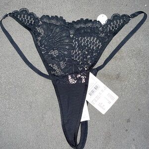 hunkemoller Elegant Black Lace Thong